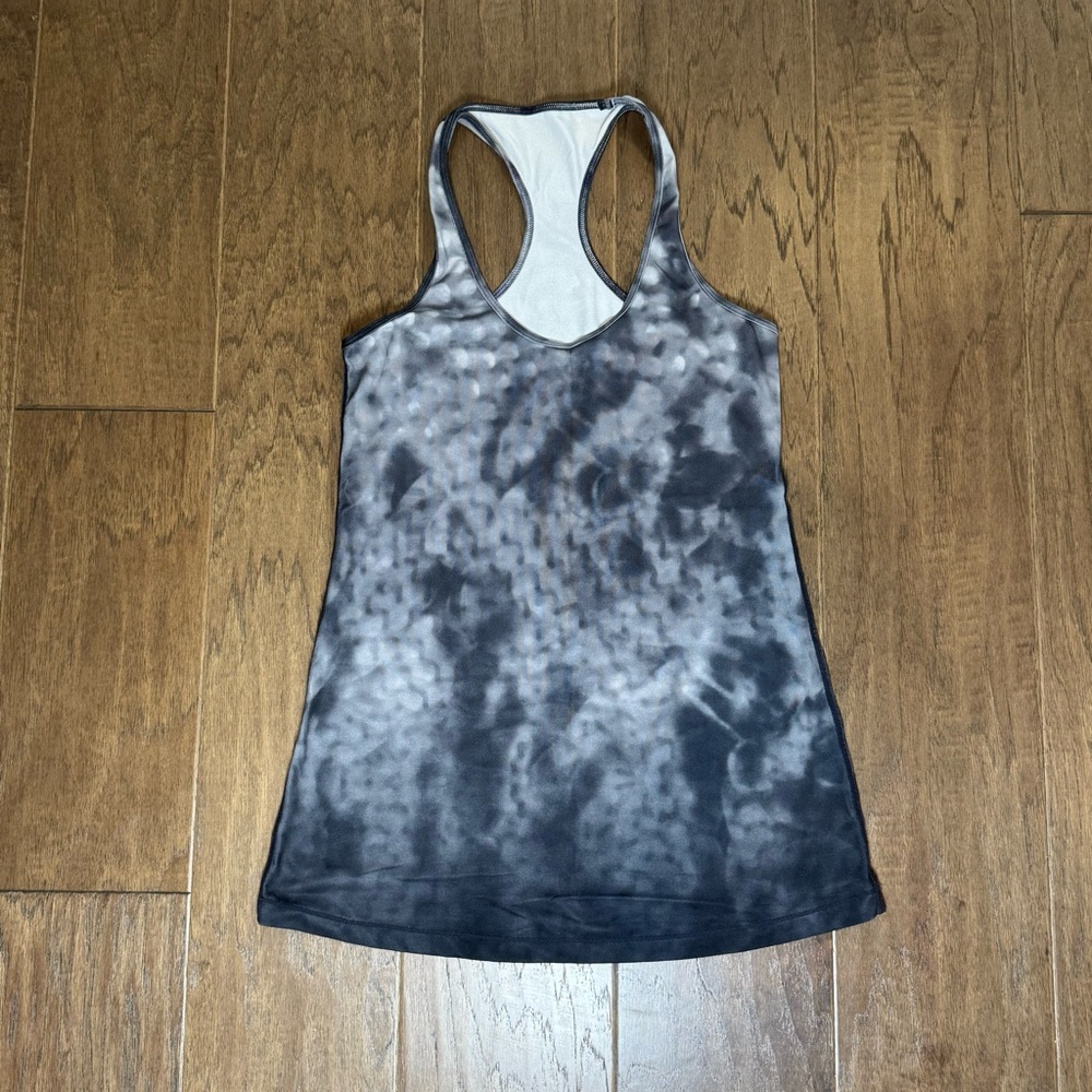 Lululemon Black and Gray Tie Dye Tank Top